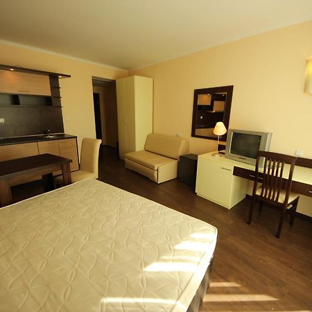 Menada Apartments In Grand Hotel Sveti Vlas Cameră foto