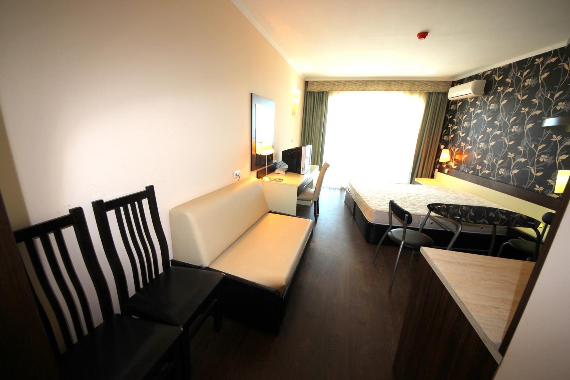 Menada Apartments In Grand Hotel Sveti Vlas Cameră foto